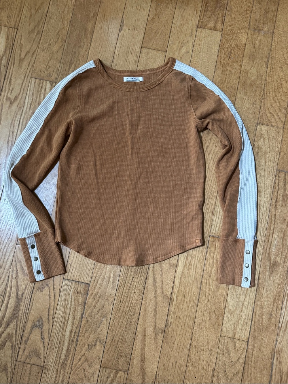 Free People We The Free Waffle Thermal Top Brown Snap Cuff L Boho Earthy Western